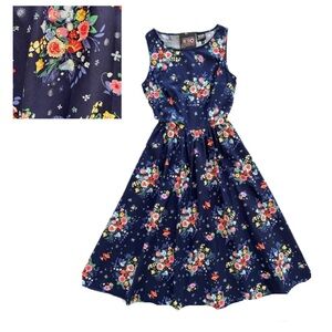 Retrolicious Vintage Inspired Dress Blue Floral Medium NWT Full Midi Skirt